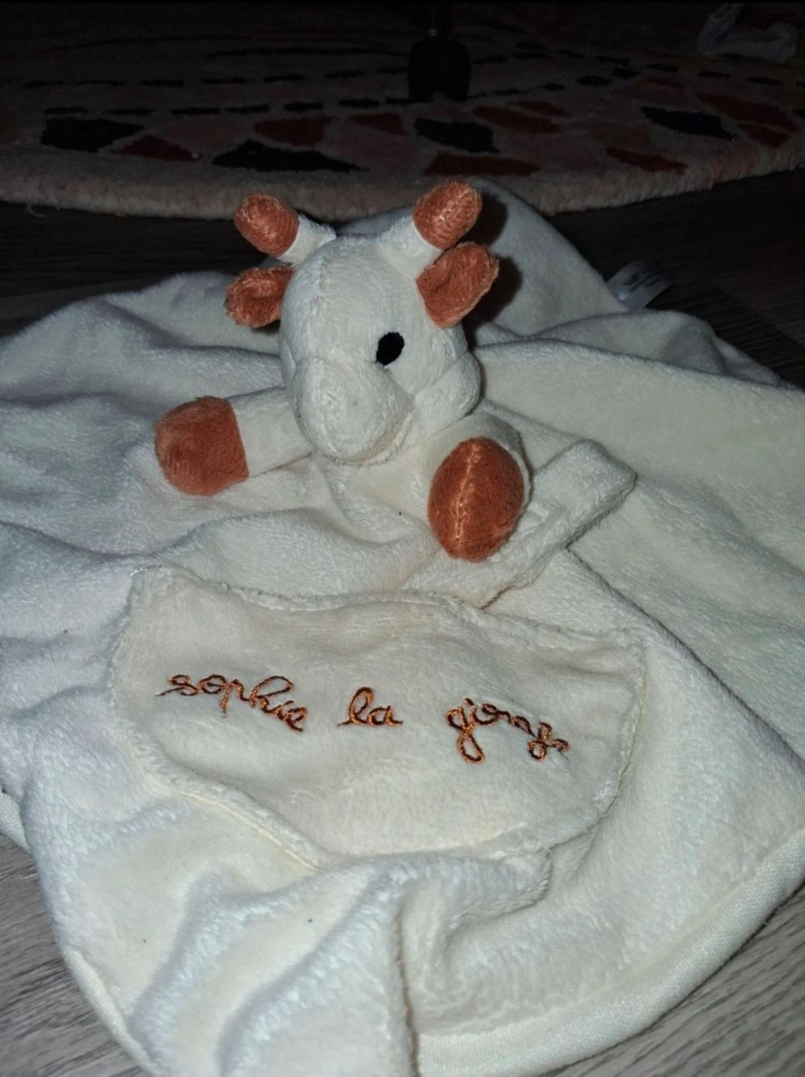 Doudou Sophie la girafe 
